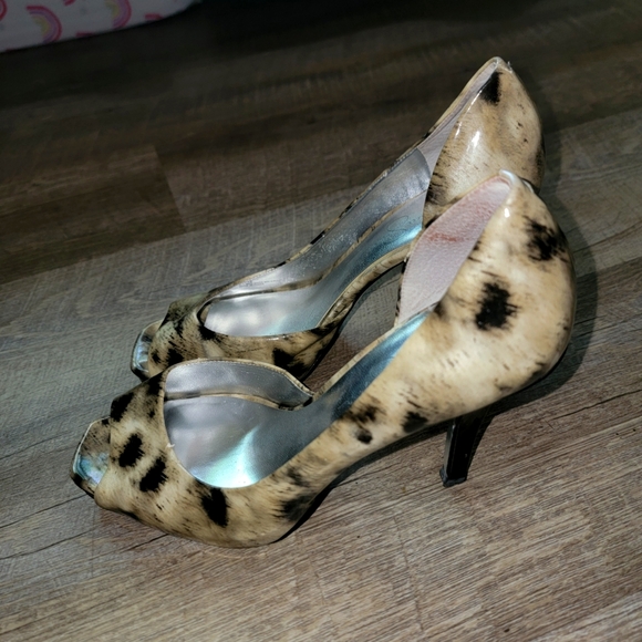 Jessica Simpson Animal Print Pumps Size 8B - Picture 1 of 7